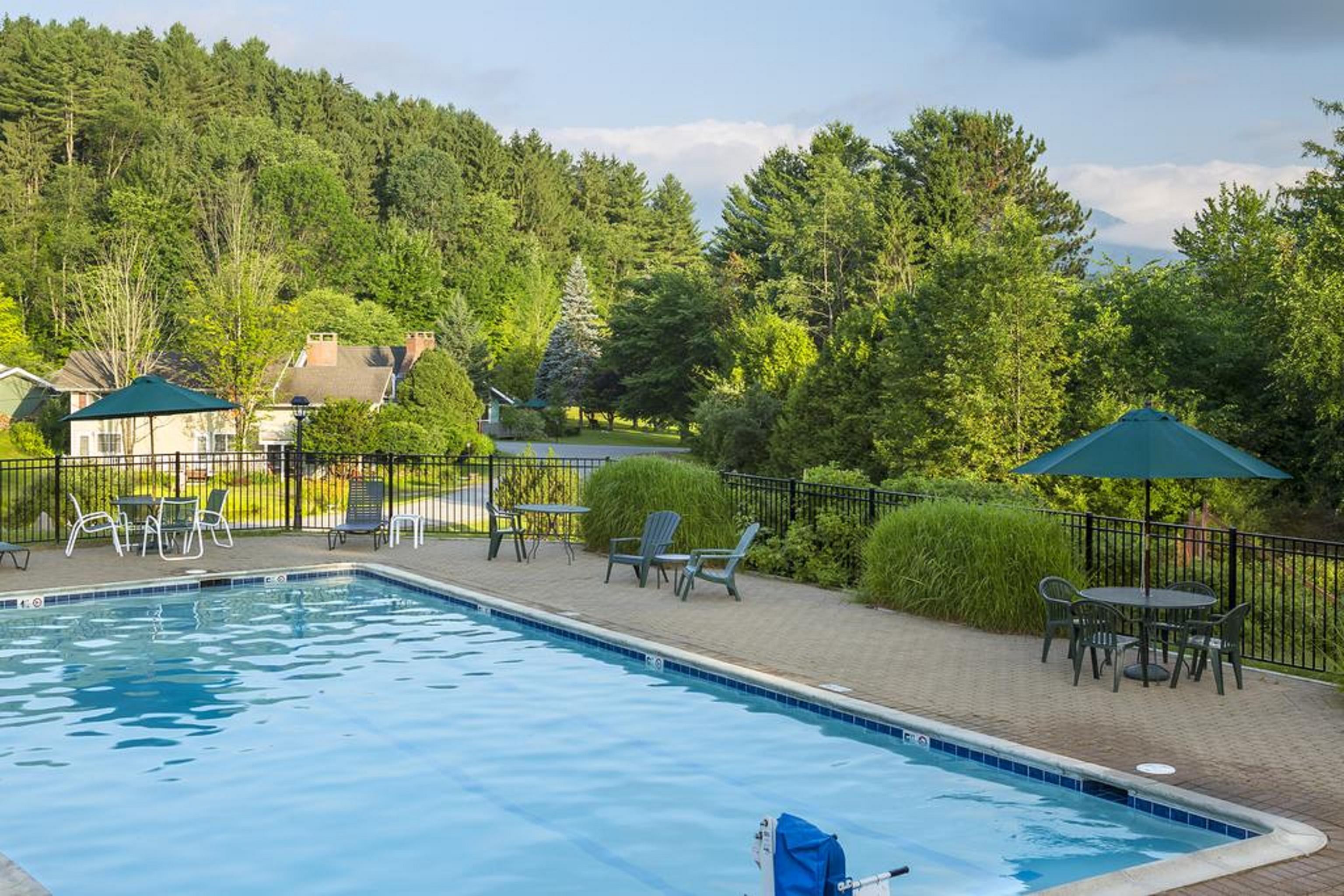Bluebird Cady Hill Lodge Stowe Exterior foto