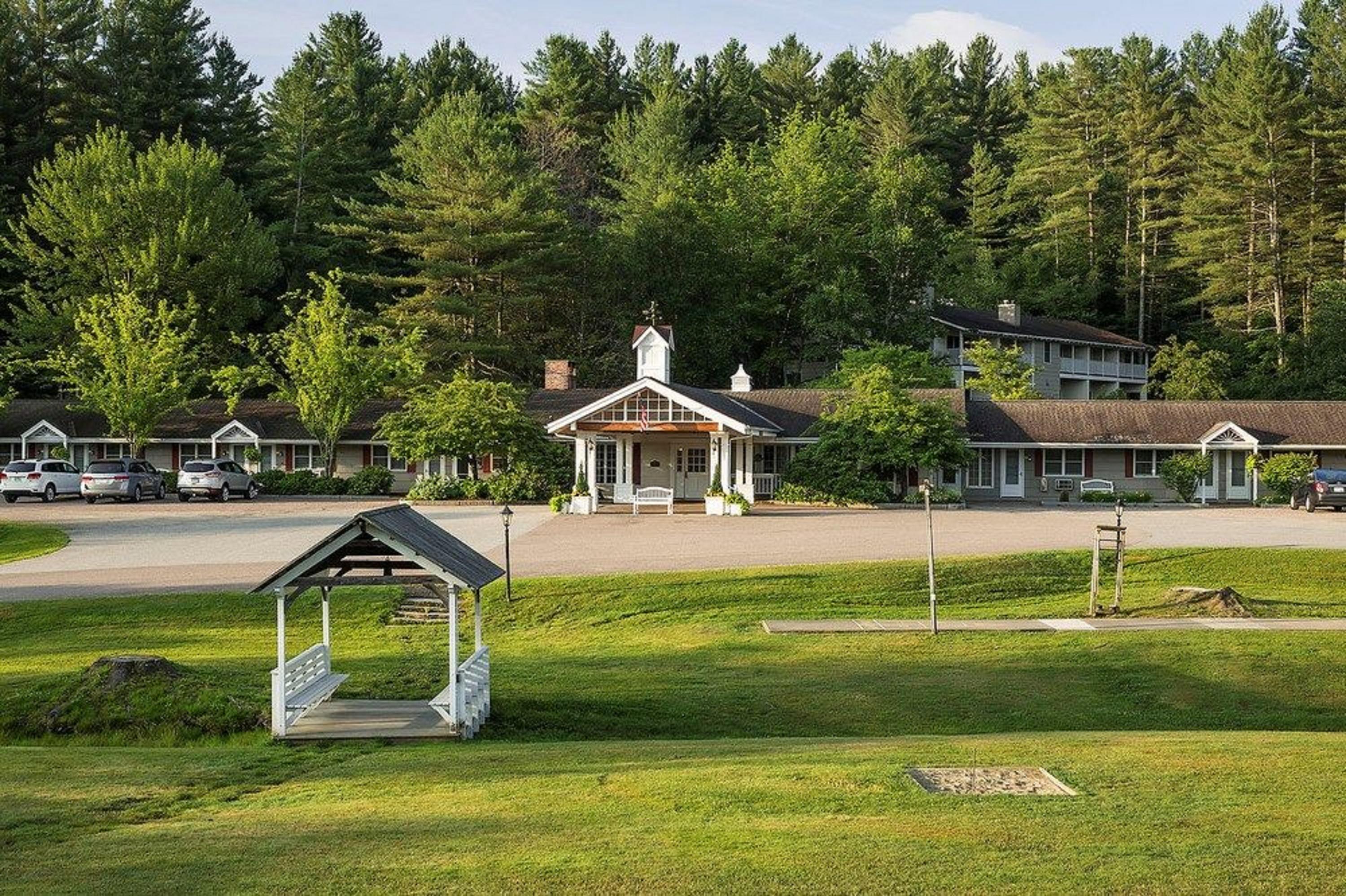 Bluebird Cady Hill Lodge Stowe Exterior foto